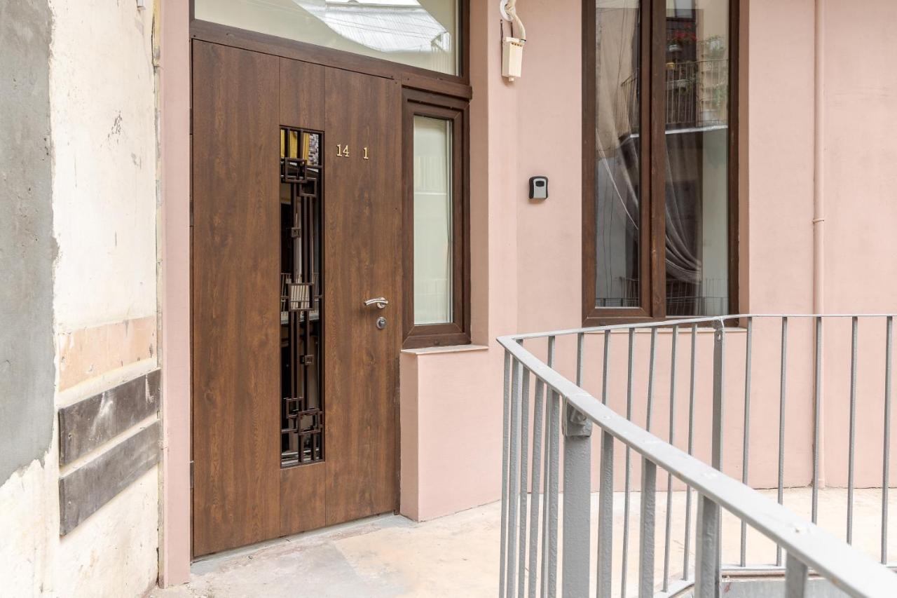 Apartament Luxury Flat In Downtown 2 Lwów Zewnętrze zdjęcie
