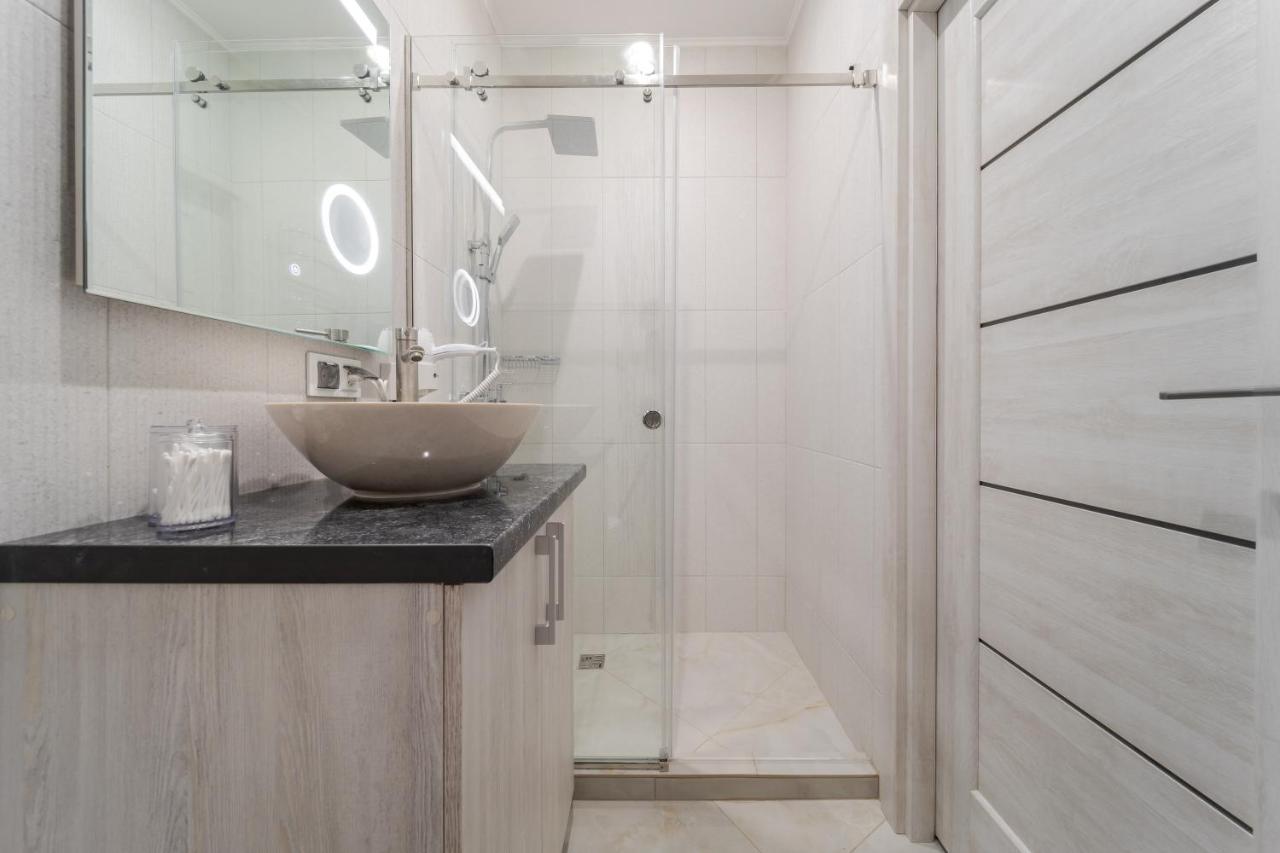 Apartament Luxury Flat In Downtown 2 Lwów Zewnętrze zdjęcie